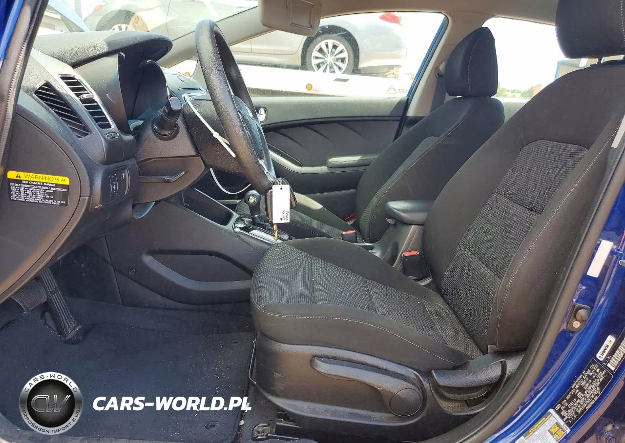 2018 Kia Forte Lx VIN:3KPFK4A79JE256735 - 7