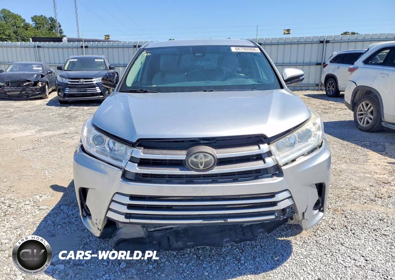 2018 Toyota Highlander Le VIN:5TDZARFH8JS040475 - 5