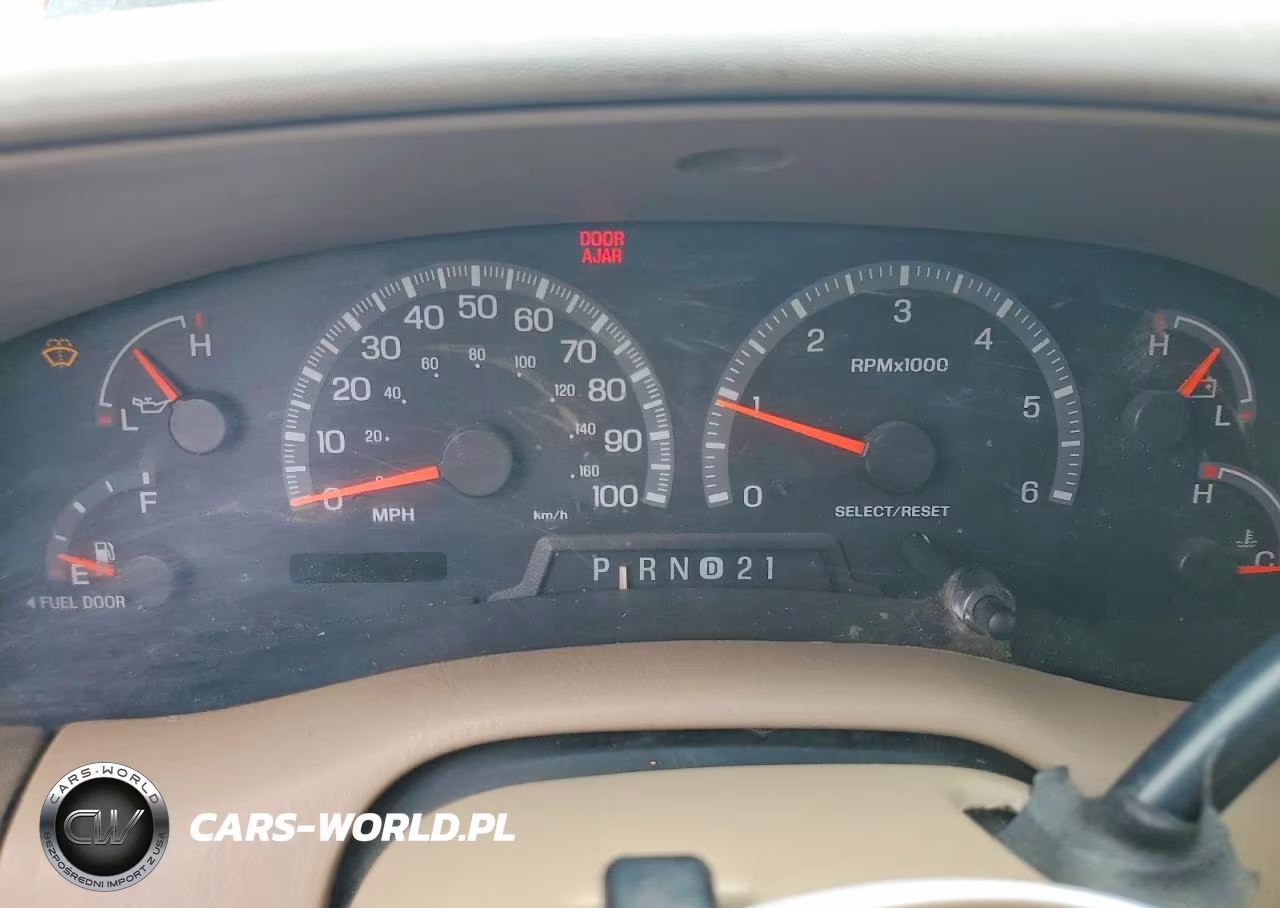 1999 Ford Expedition VIN:1FMPU18L6XLA08163 - 9