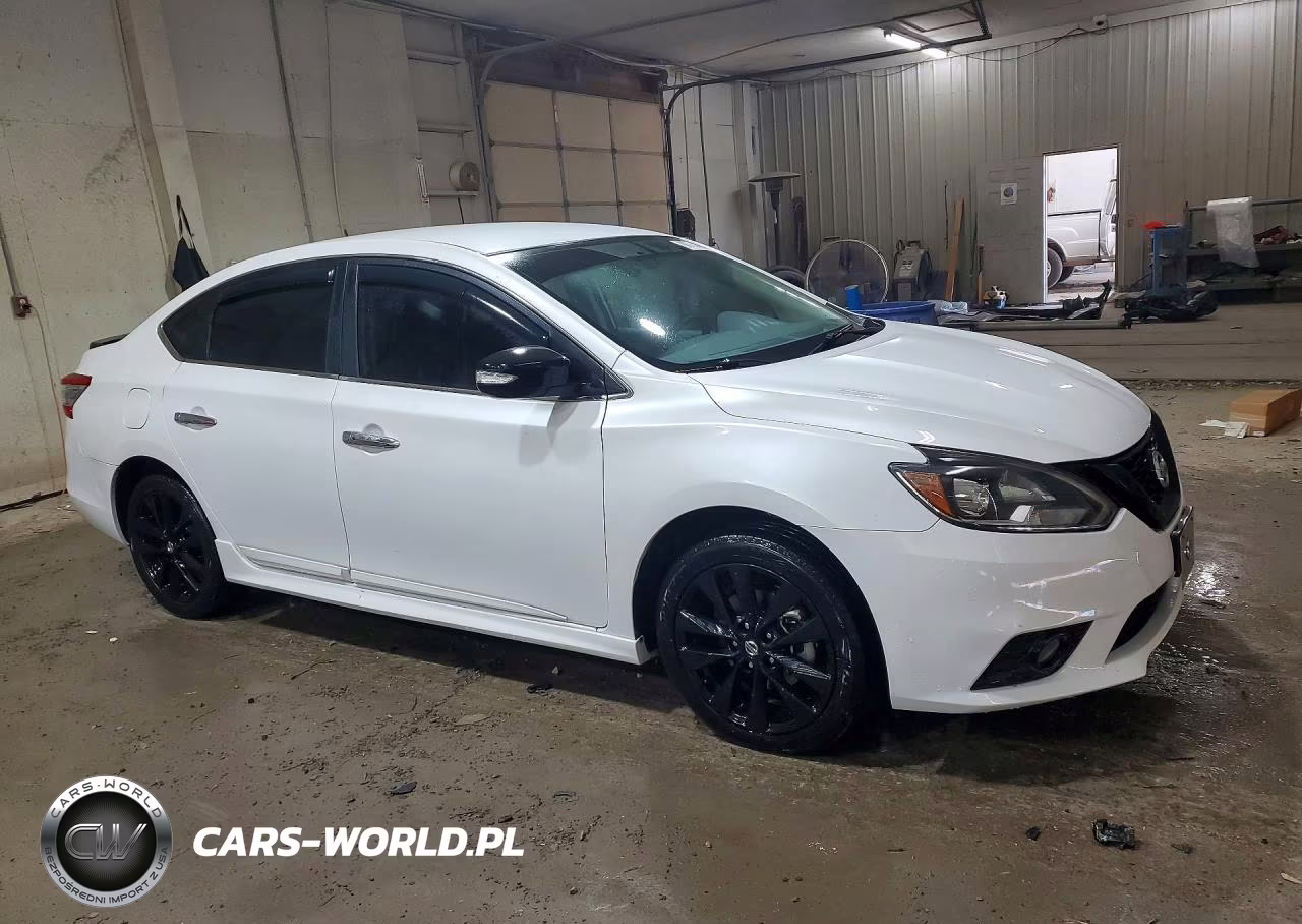 2018 Nissan Sentra Sr VIN:3N1AB7AP4JY254954 - 4
