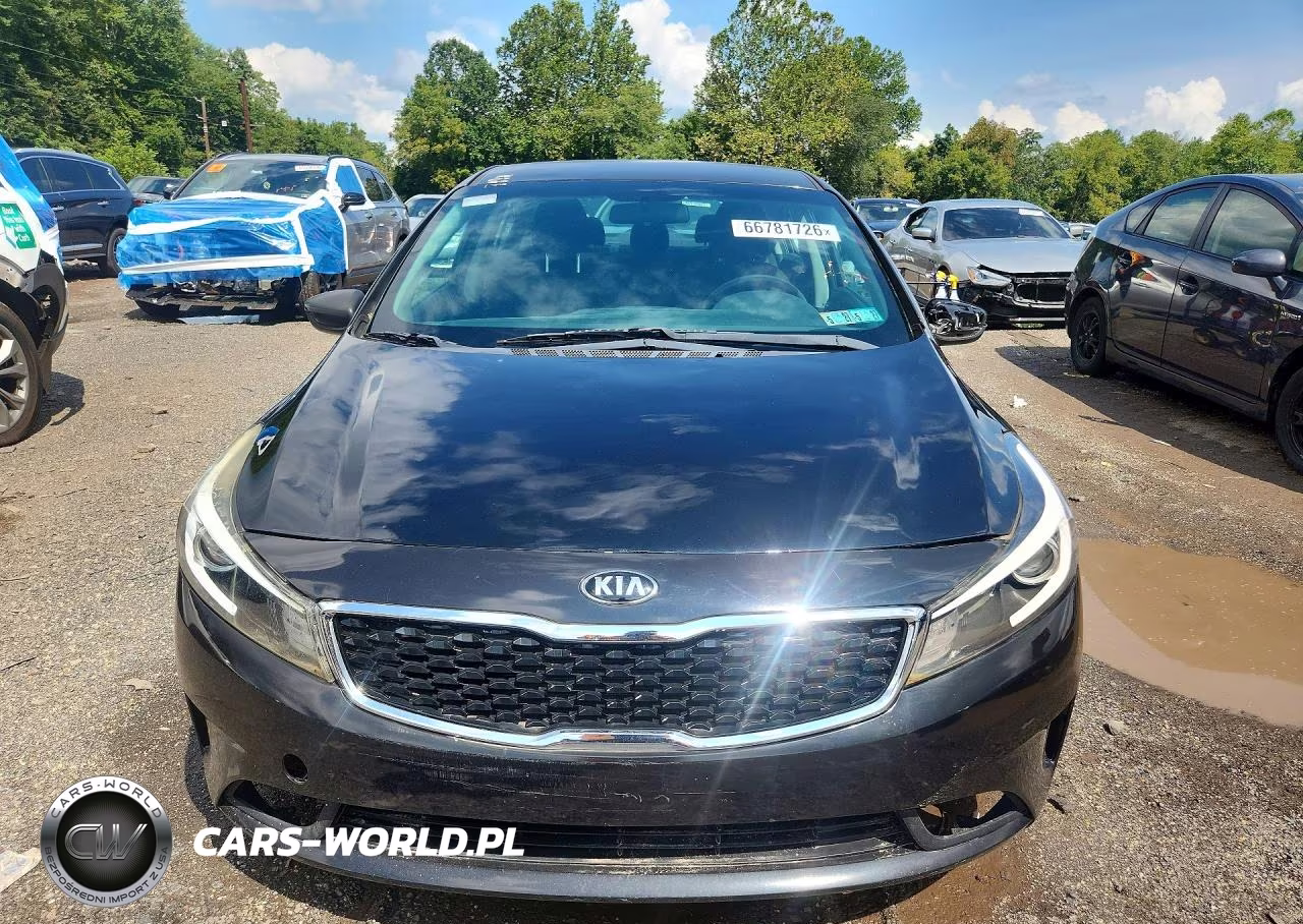 2018 Kia Forte Lx VIN:3KPFK4A71JE263436 - 5