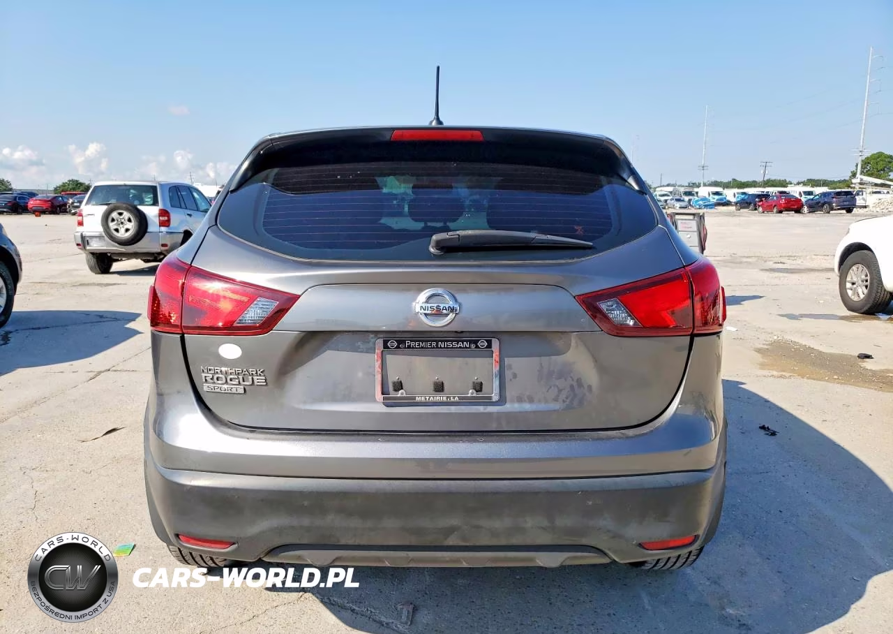 2017 Nissan Rogue Sport S VIN:JN1BJ1CPXHW014875 - 6