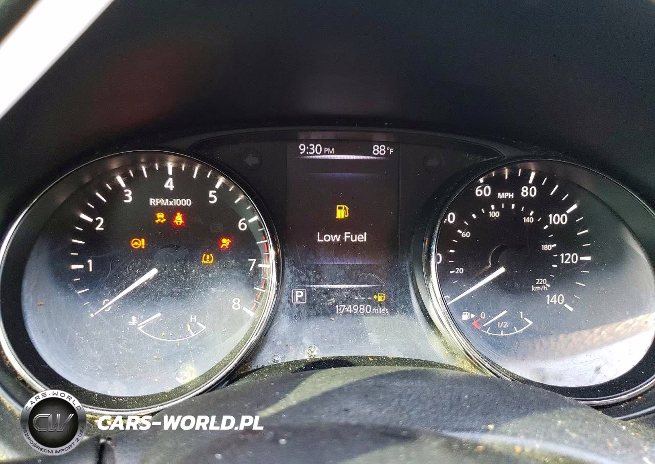 2017 Nissan Rogue Sport S VIN:JN1BJ1CPXHW014875 - 9