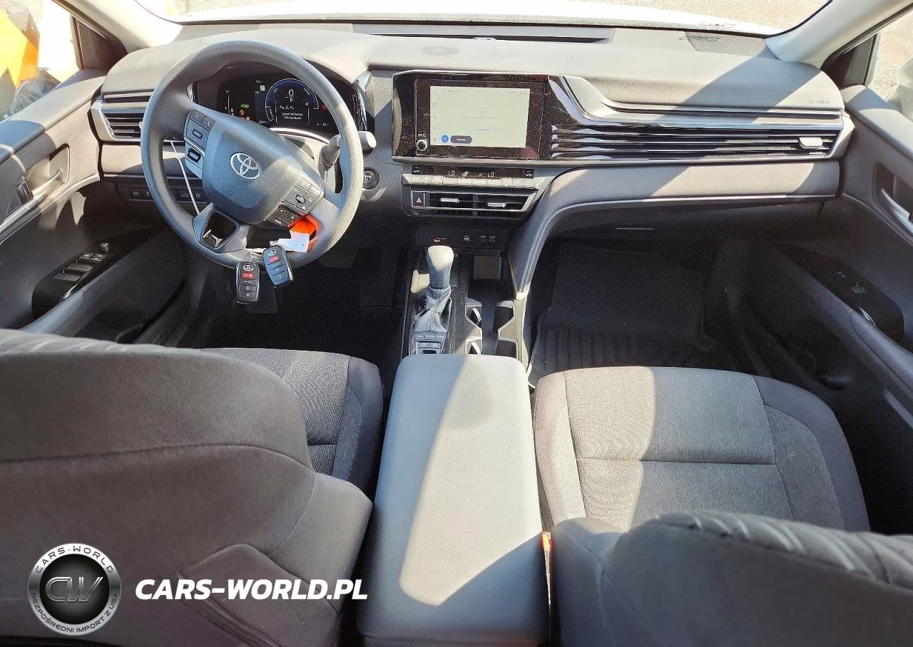 2025 Toyota Camry Le VIN:4T1DAACK1SU191887 - 8
