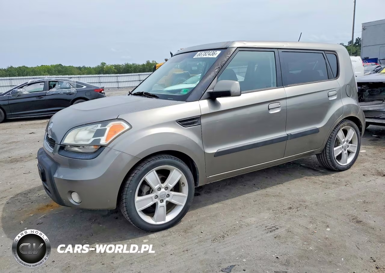 2010 Kia Soul +