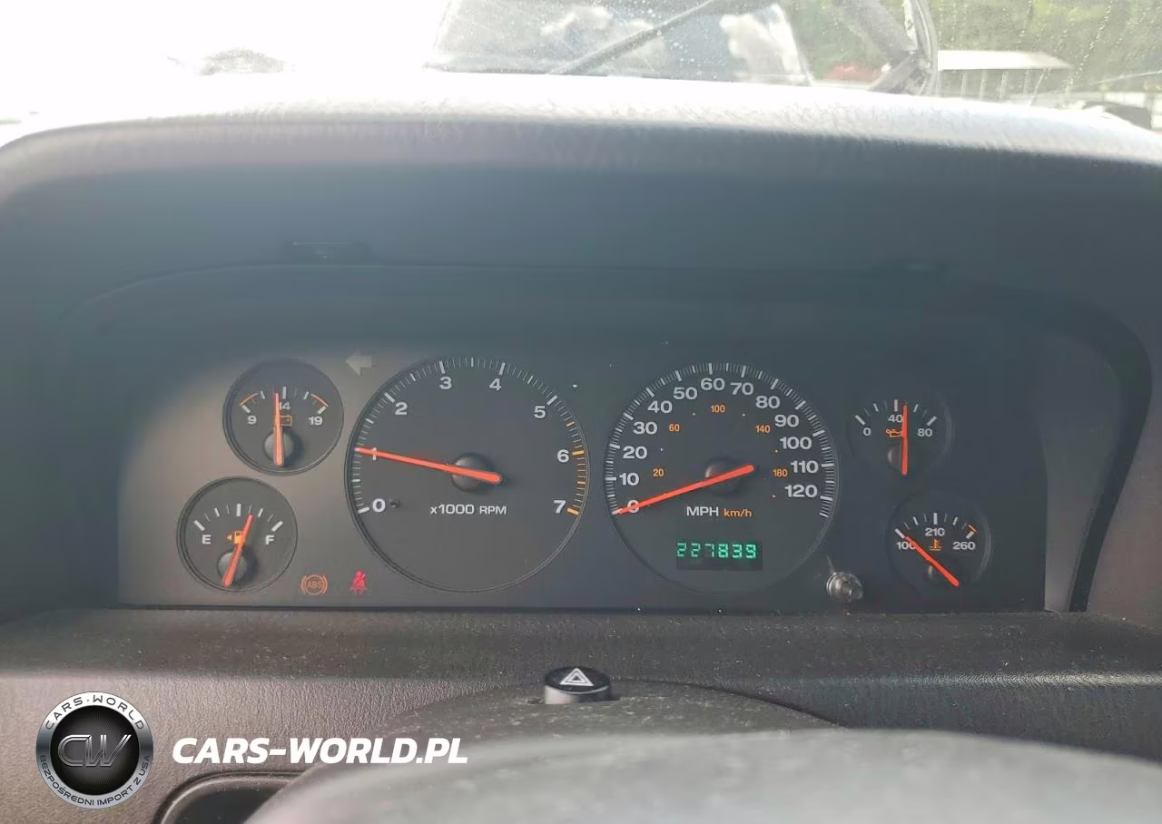 2000 Jeep Grand Cherokee Limited VIN:1J4G258N0YC134372 - 9