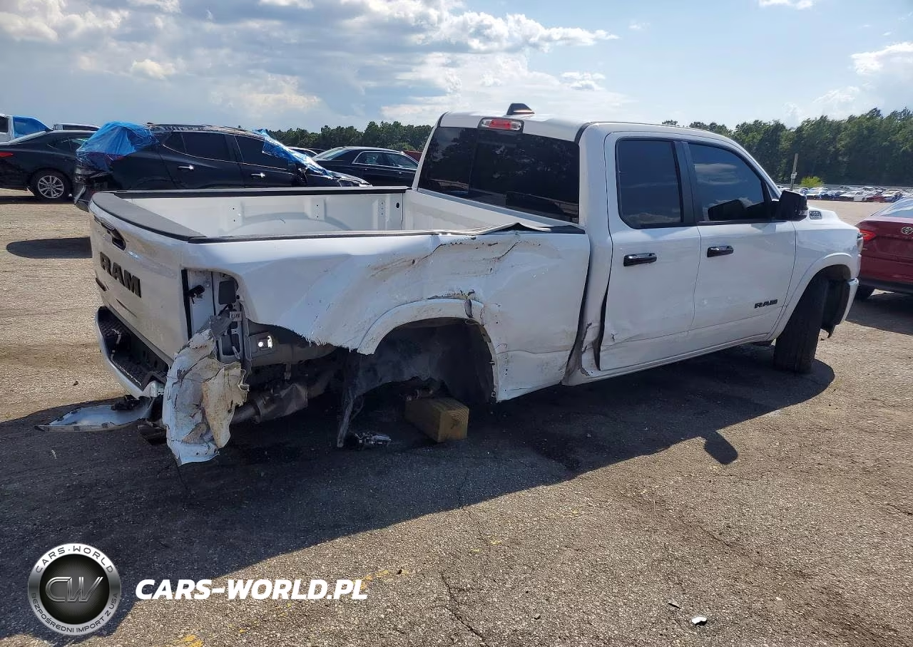2025 Ram 1500 Big Horn-Lone Star VIN:1C6RREBP3SN718322 - 3