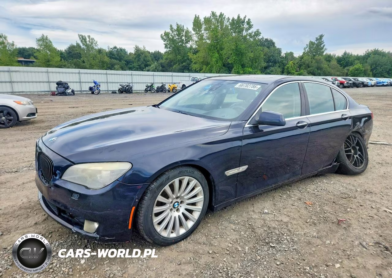 2012 BMW 750 Xi – zdjęcie 1 z 12