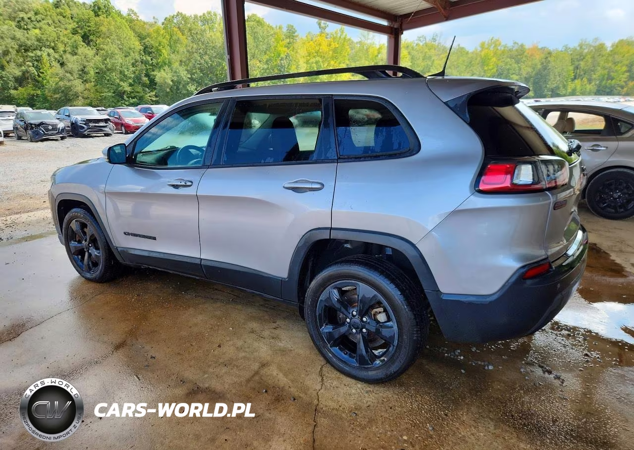 2019 Jeep Cherokee Latitude Plus VIN:1C4PJLLB8KD392831 - 2