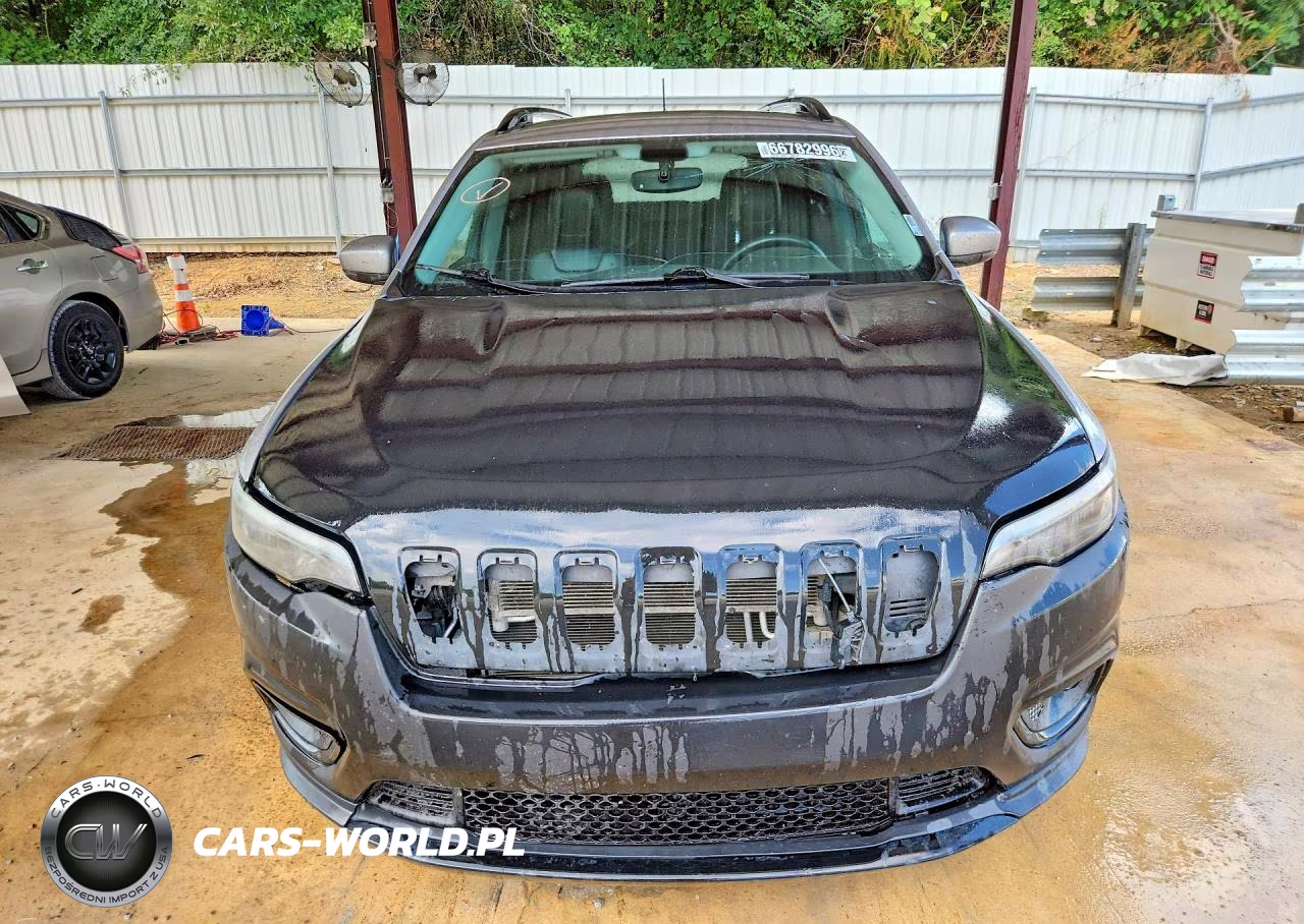 2019 Jeep Cherokee Latitude Plus VIN:1C4PJLLB8KD392831 - 5