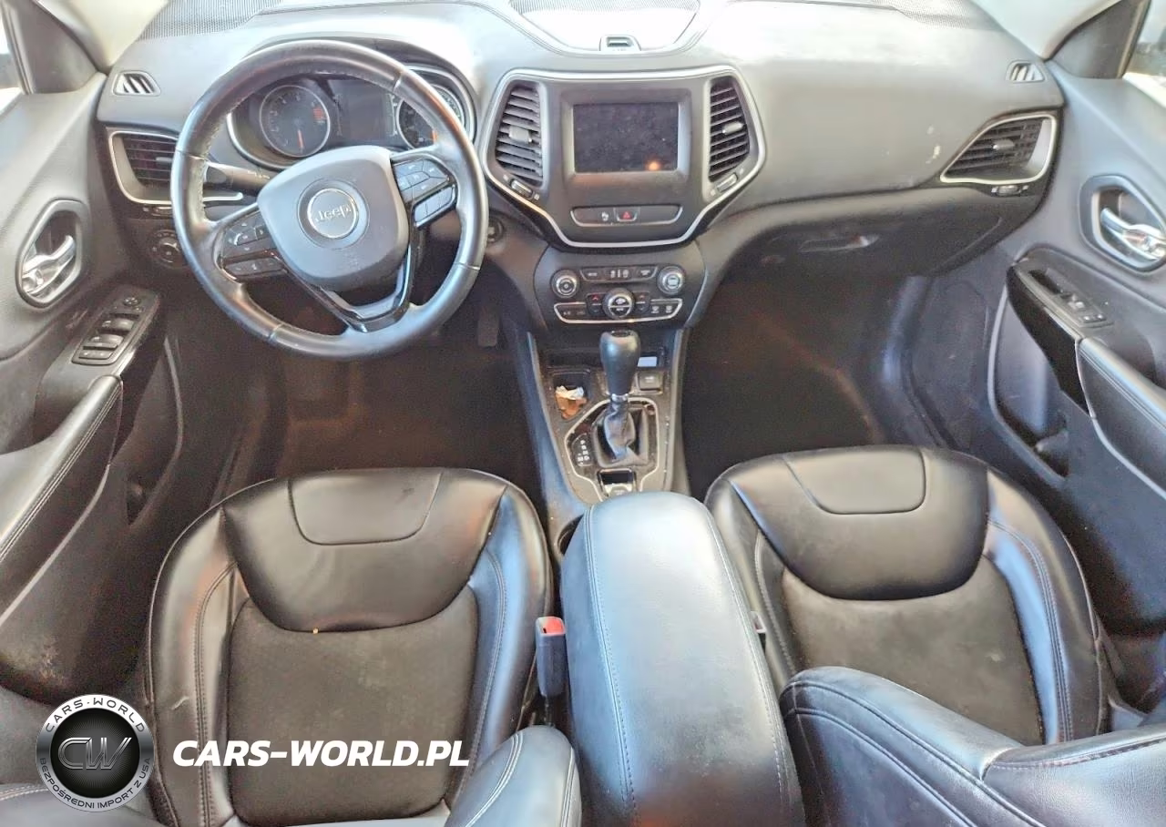 2019 Jeep Cherokee Latitude Plus VIN:1C4PJLLB8KD392831 - 8