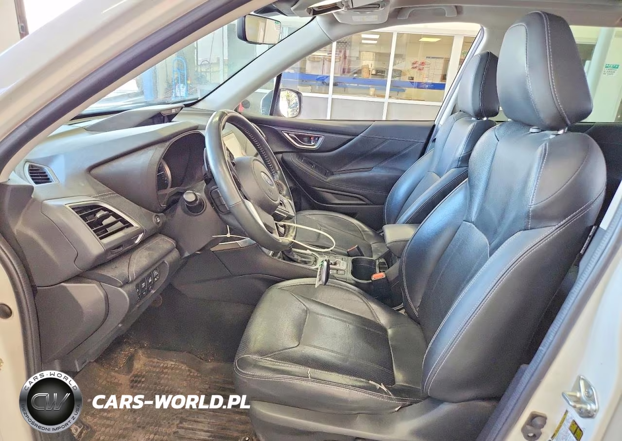 2022 Subaru Forester Touring VIN:JF2SKARCXNH433793 - 7