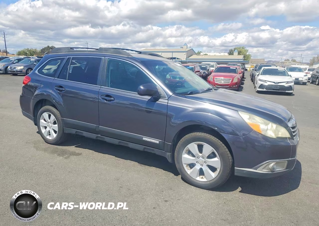 2011 Subaru Outback 2.5I Premium VIN:4S4BRBHC2B3352695 - 4