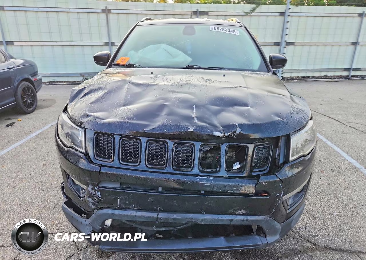 2018 Jeep Compass Latitude VIN:3C4NJCBB2JT461319 - 5