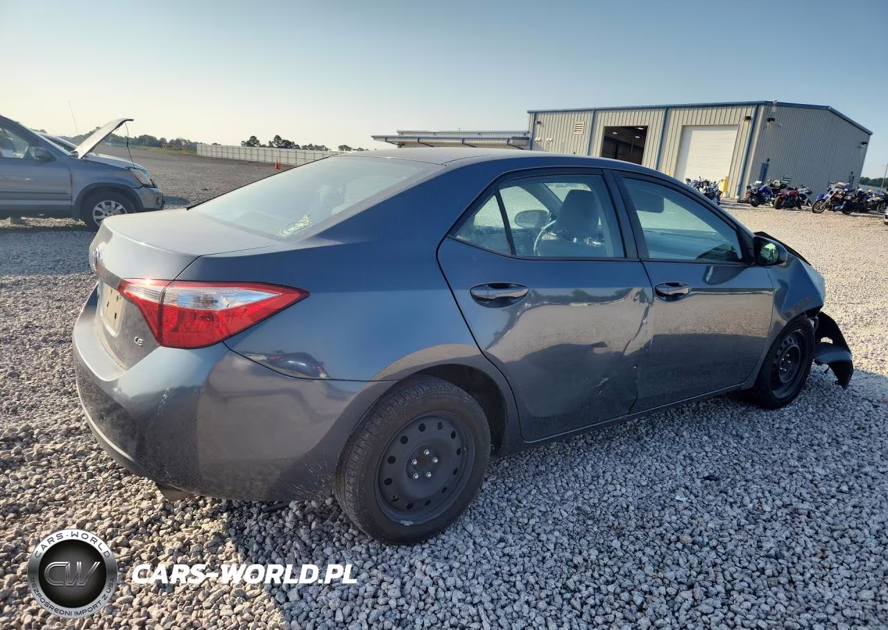 2016 Toyota Corolla Le VIN:2T1BURHE0GC687367 - 3