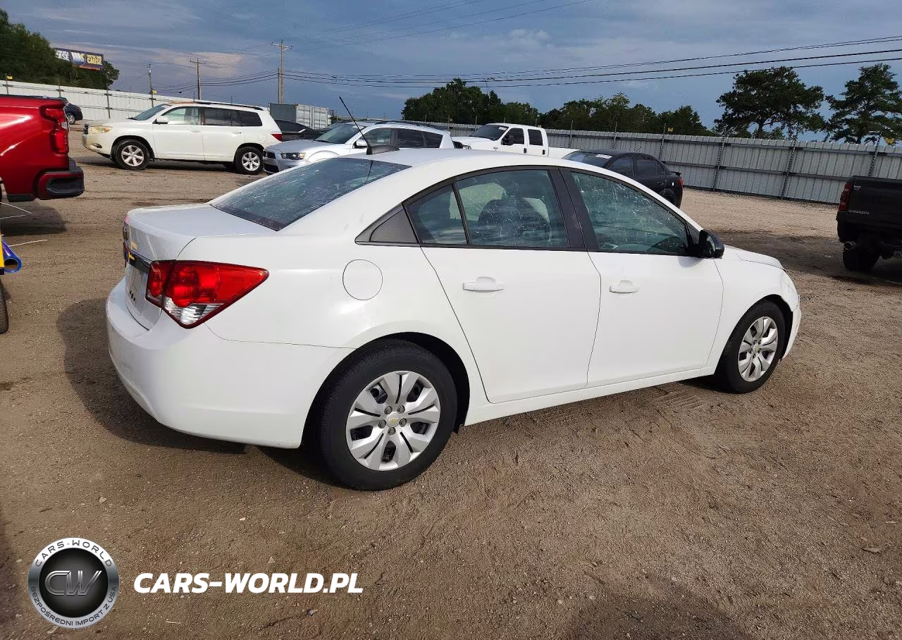2015 Chevrolet Cruze 4D Ls VIN:1G1PA5SH7F7196829 - 3