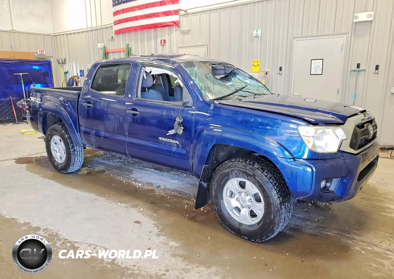 2015 Toyota Tacoma V6 VIN:3TMLU4EN0FM173486 - 4