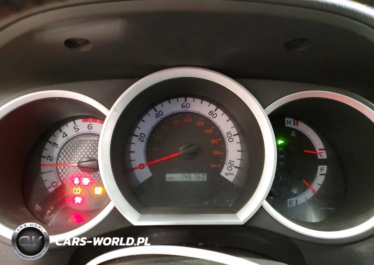 2015 Toyota Tacoma V6 VIN:3TMLU4EN0FM173486 - 9