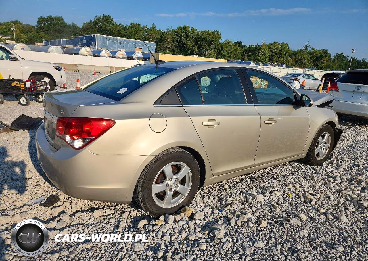 2014 Chevrolet Cruze Lt VIN:1G1PC5SB4E7451084 - 3
