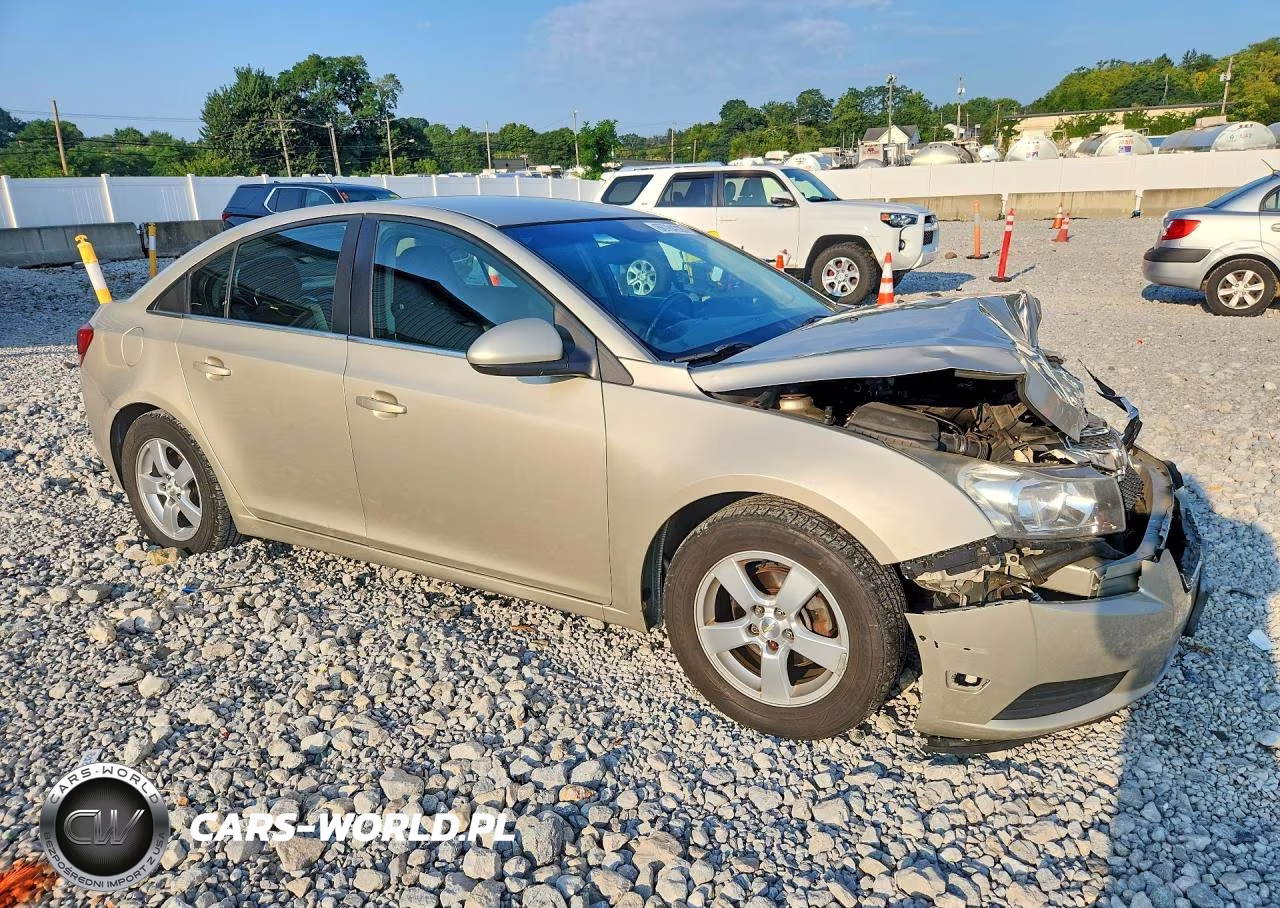 2014 Chevrolet Cruze Lt VIN:1G1PC5SB4E7451084 - 4