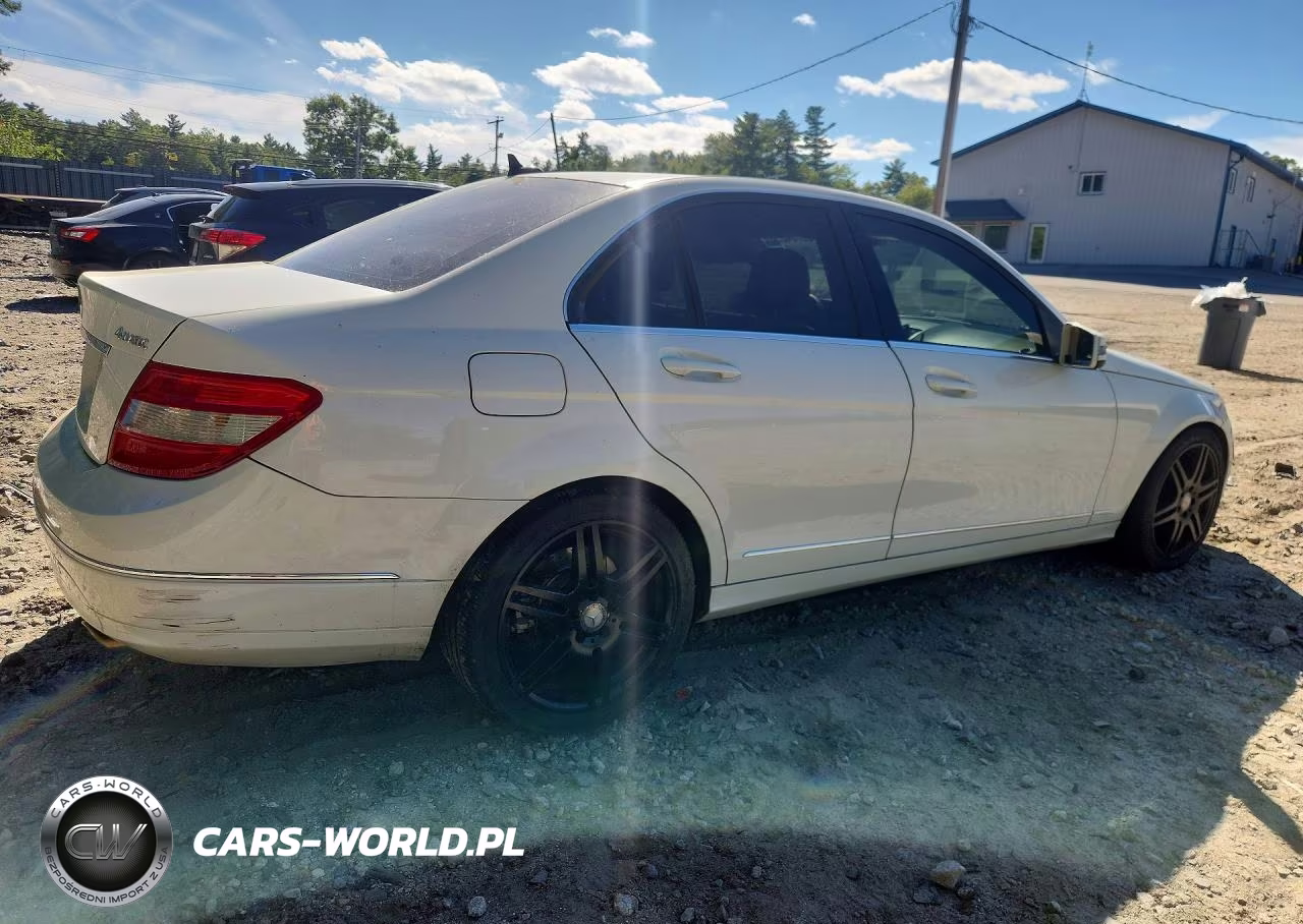 2011 Mercedes-Benz C 300 4Matic VIN:WDDGF8BB8BR167088 - 3