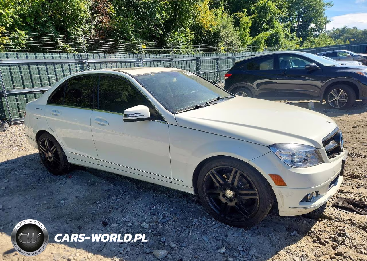 2011 Mercedes-Benz C 300 4Matic VIN:WDDGF8BB8BR167088 - 4
