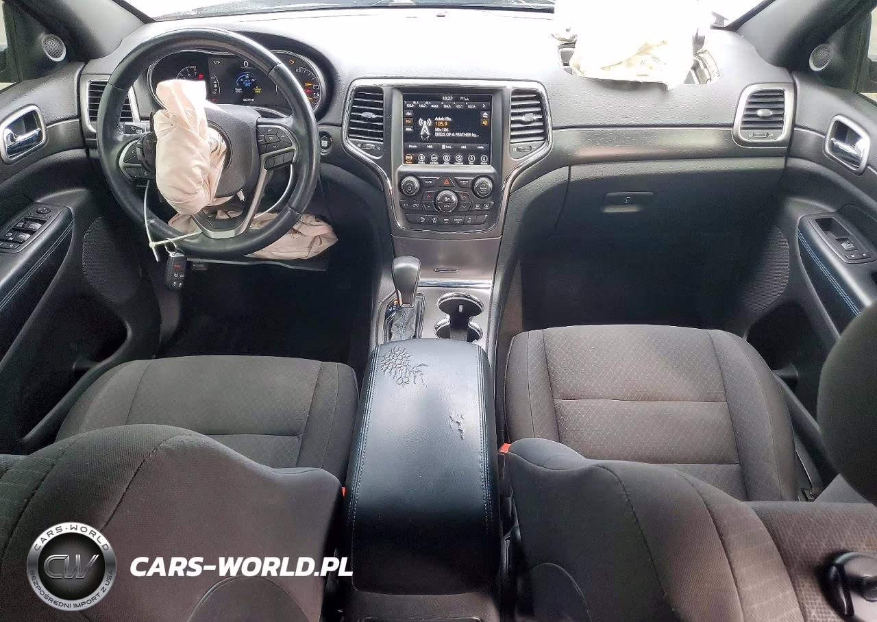 2018 Jeep Grand Cherokee Laredo VIN:1C4RJFAG0JC421333 - 8