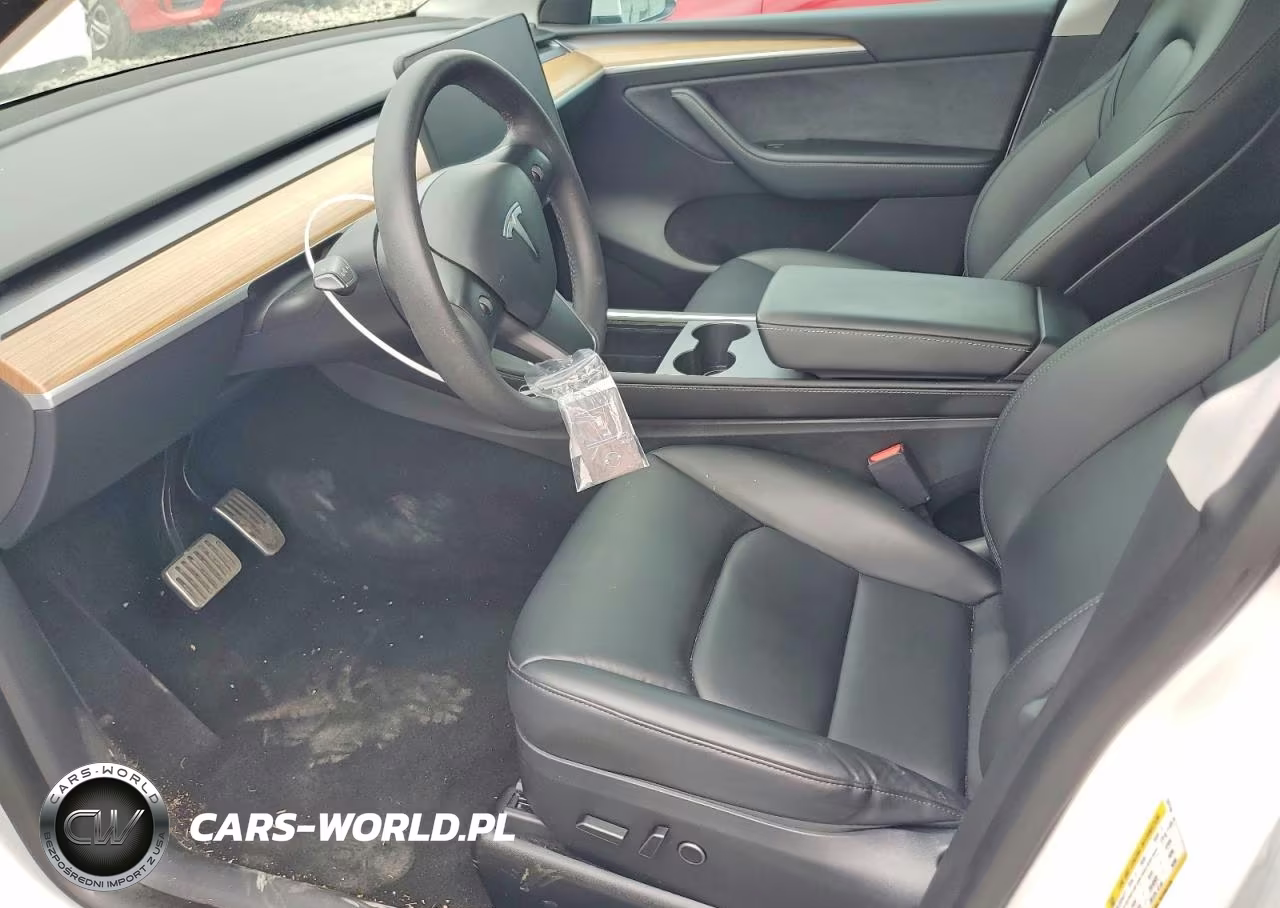 2023 Tesla Model Y VIN:7SAYGDEE9PA047744 - 7