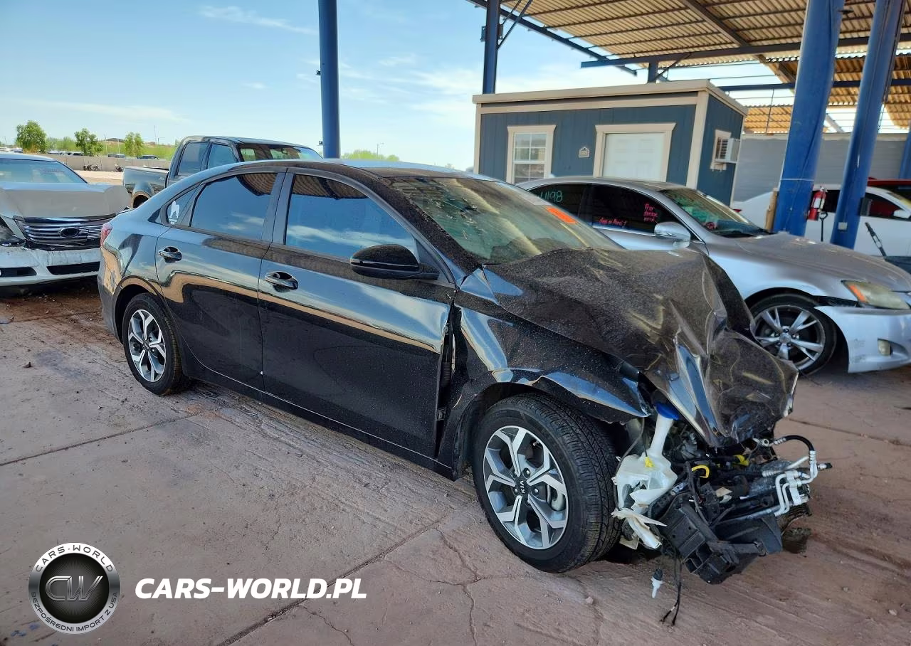 2021 Kia Forte Lxs VIN:3KPF24AD3ME350233 - 4