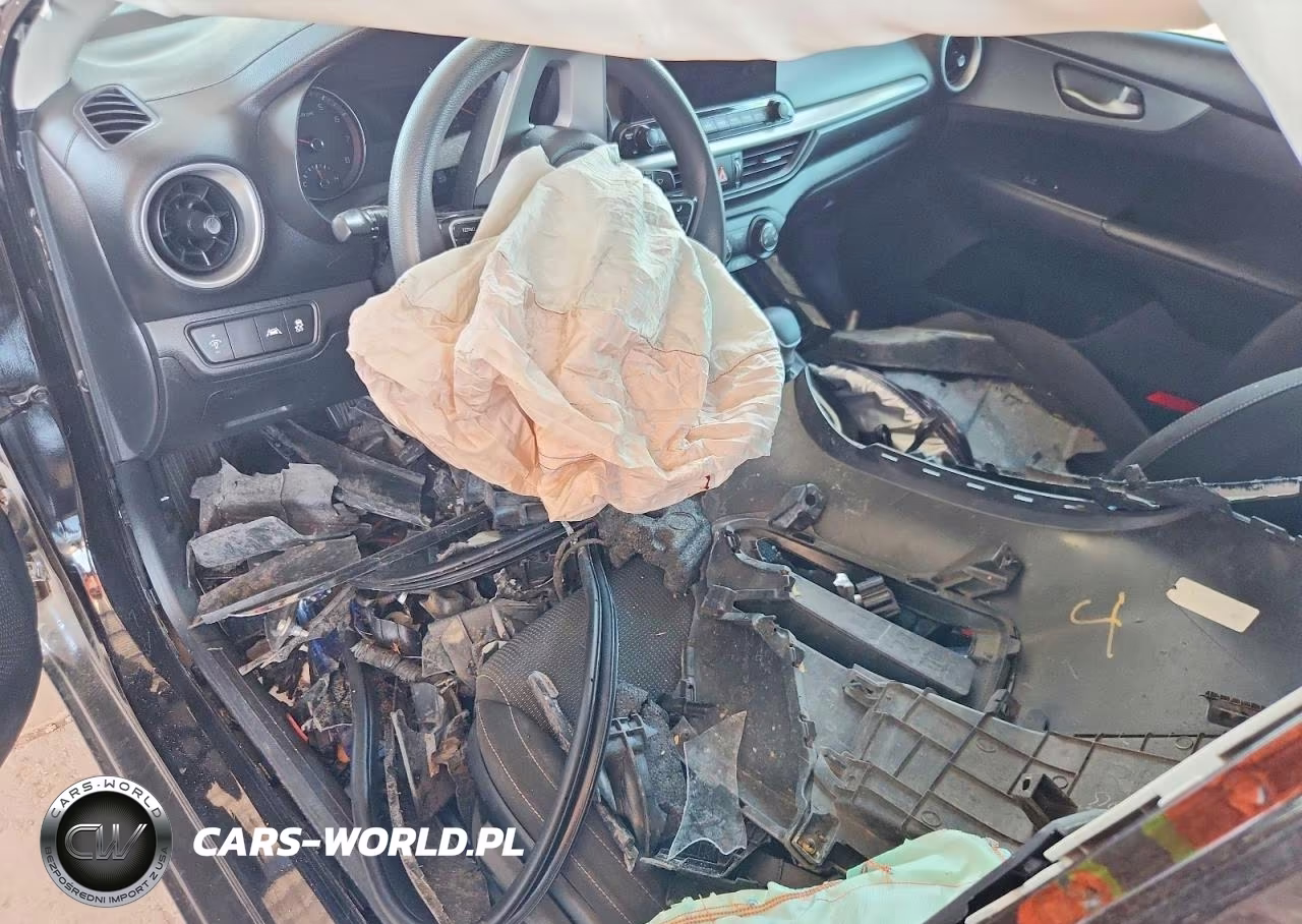 2021 Kia Forte Lxs VIN:3KPF24AD3ME350233 - 8