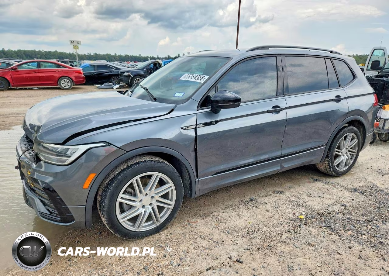 2023 Volkswagen Tiguan Se R-Line Black VIN:3VVCB7AX1PM045369 - 1