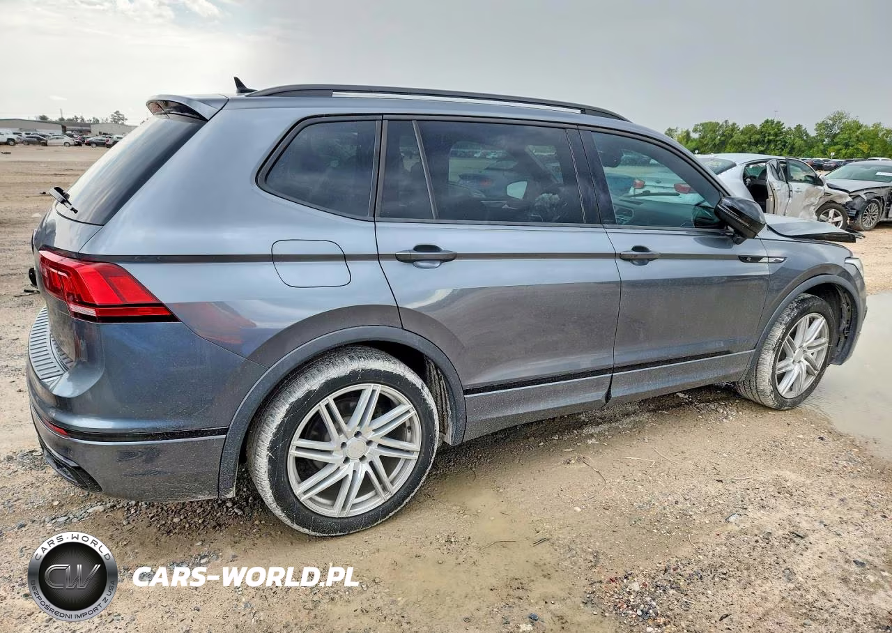 2023 Volkswagen Tiguan Se R-Line Black VIN:3VVCB7AX1PM045369 - 3