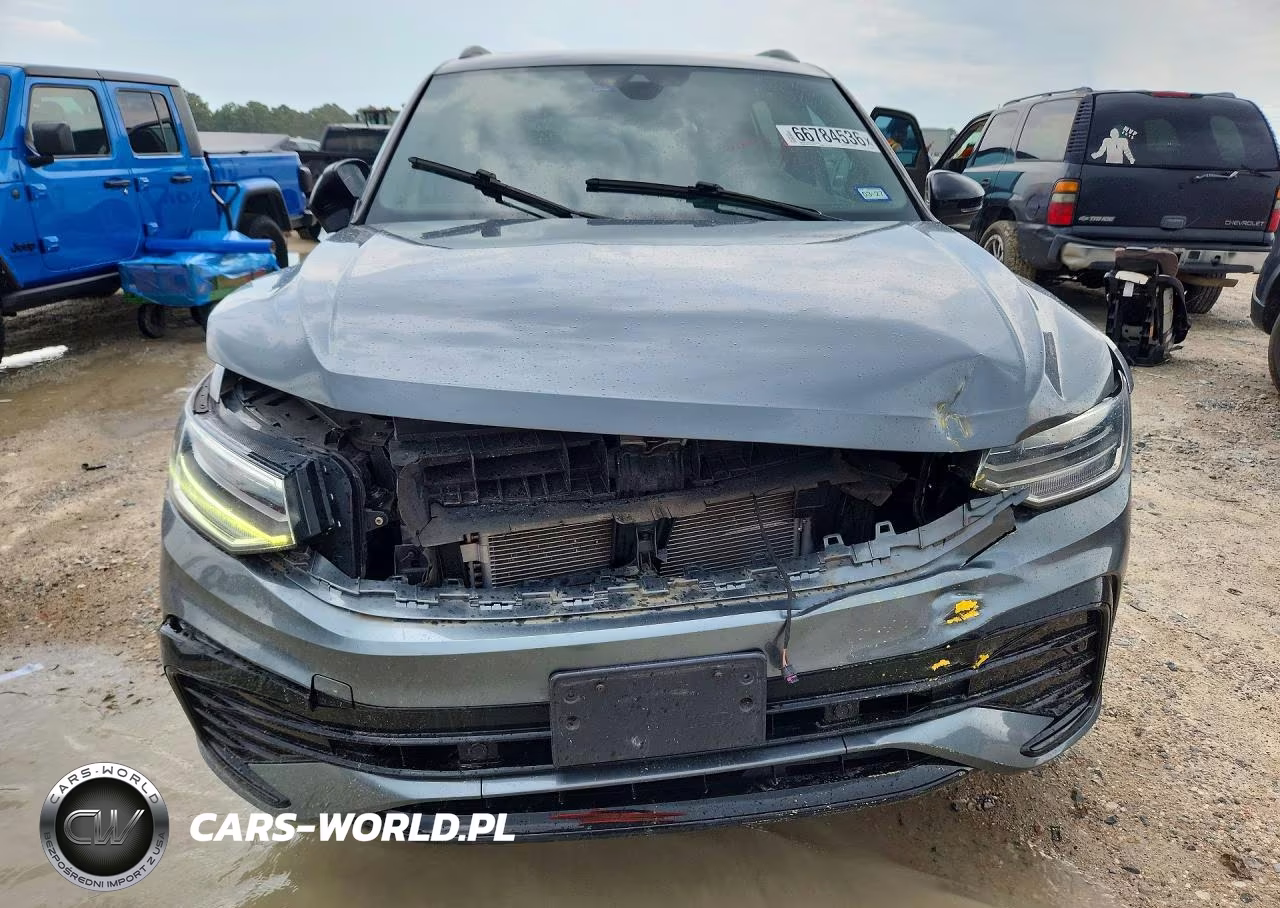 2023 Volkswagen Tiguan Se R-Line Black VIN:3VVCB7AX1PM045369 - 5