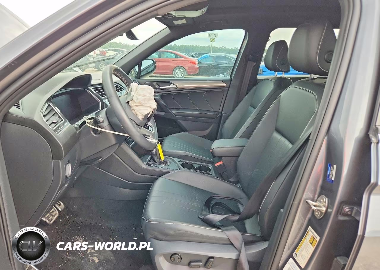 2023 Volkswagen Tiguan Se R-Line Black VIN:3VVCB7AX1PM045369 - 7