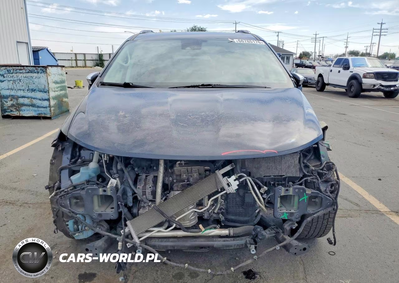 2019 Chrysler Pacifica Limited VIN:2C4RC1GG5KR604689 - 5