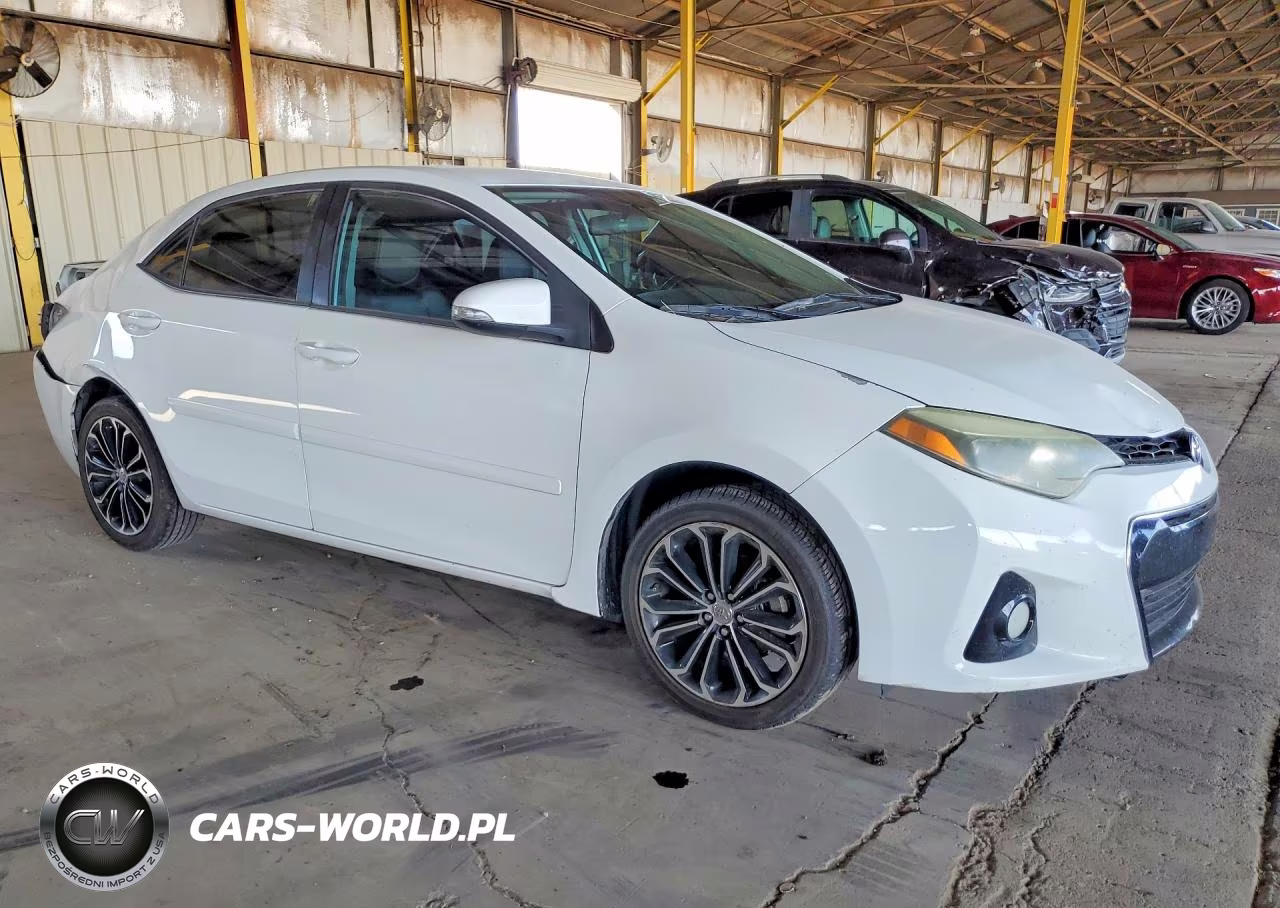 2015 Toyota Corolla S Plus VIN:5YFBURHE4FP350148 - 4
