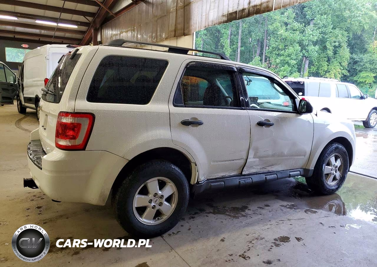 2012 Ford Escape Xlt VIN:1FMCU9D71CKC22709 - 3