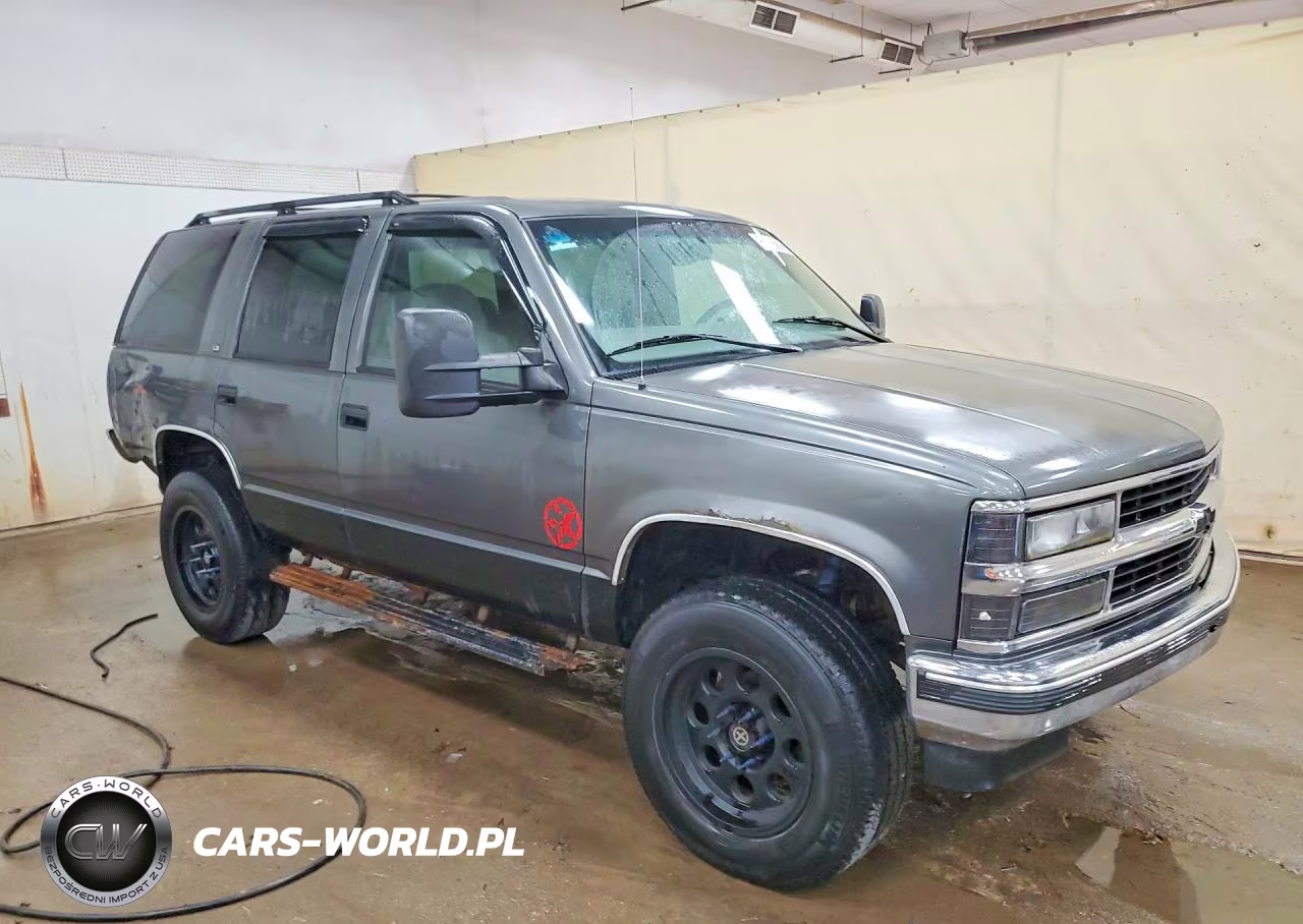 1999 Chevrolet Tahoe K1500 VIN:1GNEK13R2XJ525959 - 4