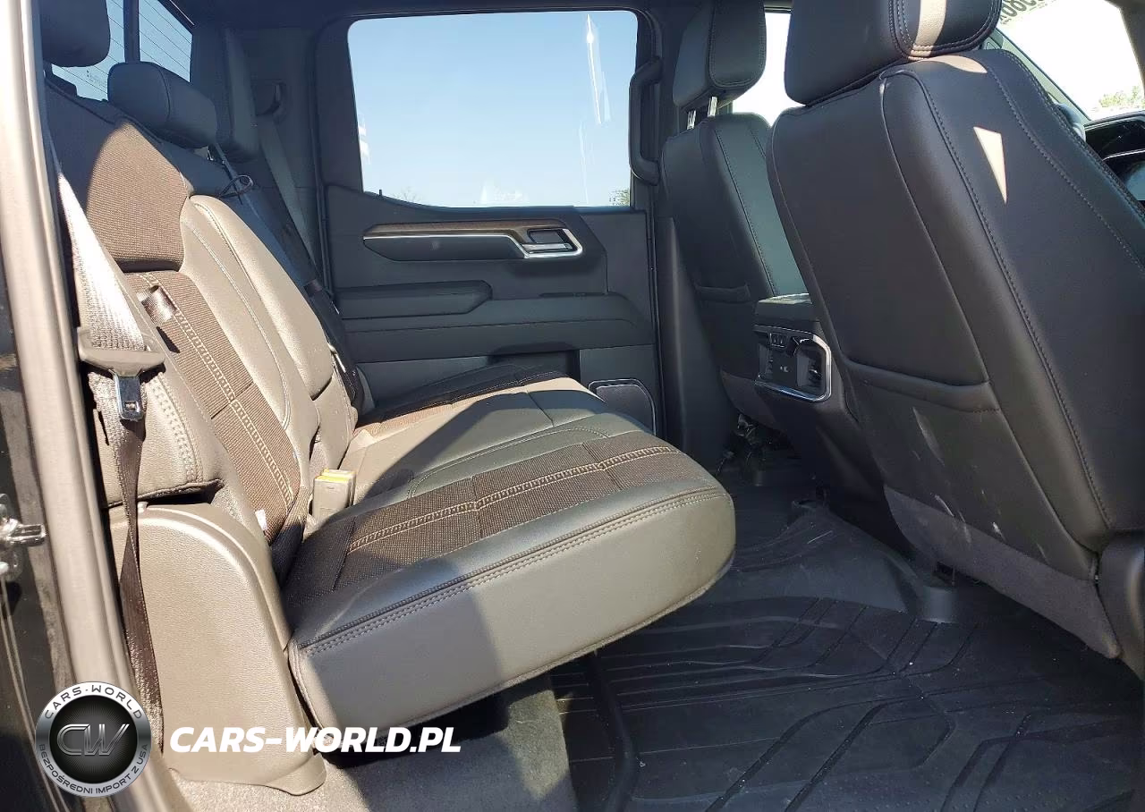 2026 Chevrolet Silverado K1500 High Country VIN:1GCUKJEL1TZ302398 - 10