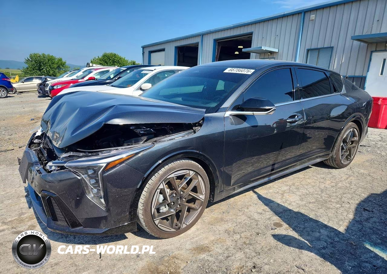 2026 Kia K4 Gt Line VIN:3KPFW4DE1TE318257 - 1