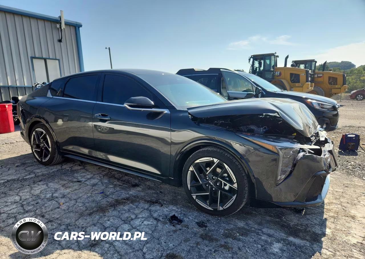 2026 Kia K4 Gt Line VIN:3KPFW4DE1TE318257 - 4