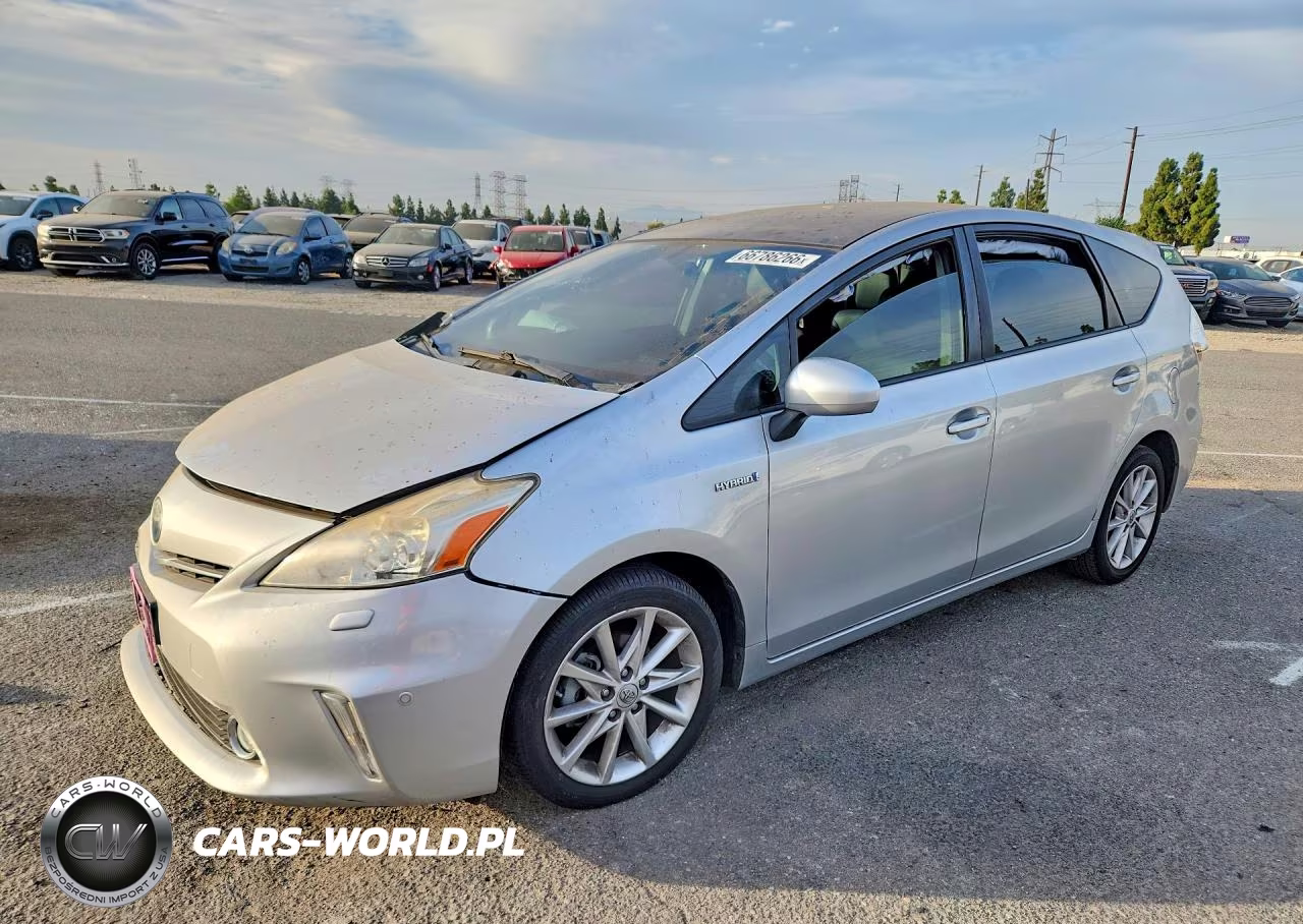 2014 Toyota Prius V Five – zdjęcie 1 z 12