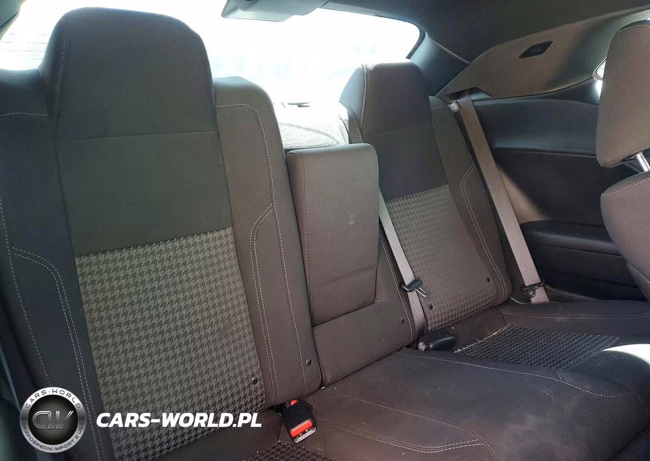 2019 Dodge Challenger Sxt VIN:2C3CDZAG3KH627862 - 10