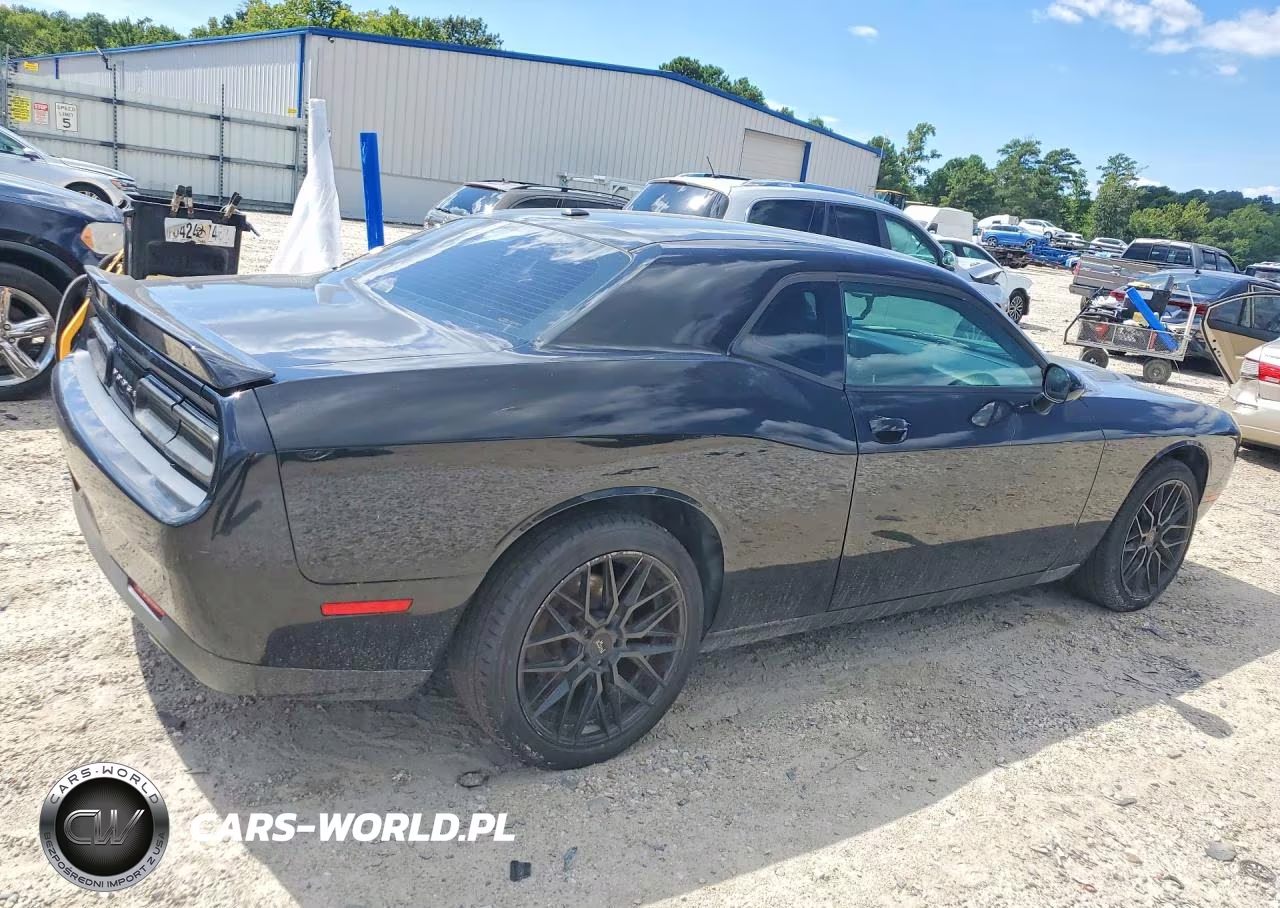 2019 Dodge Challenger Sxt VIN:2C3CDZAG3KH627862 - 3