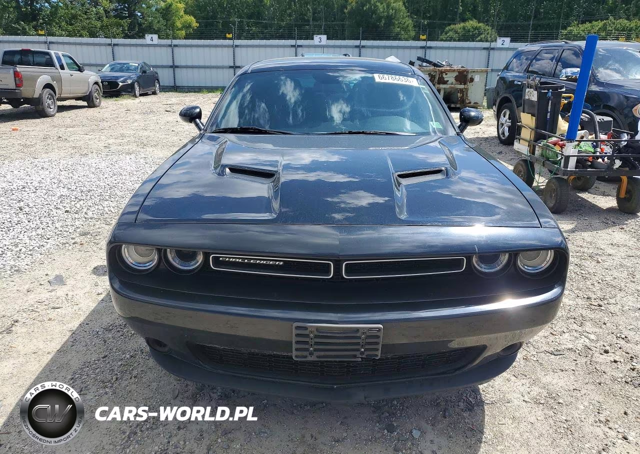 2019 Dodge Challenger Sxt VIN:2C3CDZAG3KH627862 - 5