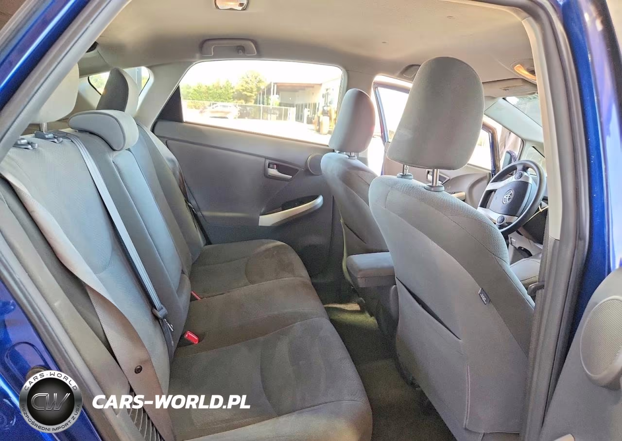 2011 Toyota Prius Three VIN:JTDKN3DU1B5369710 - 11