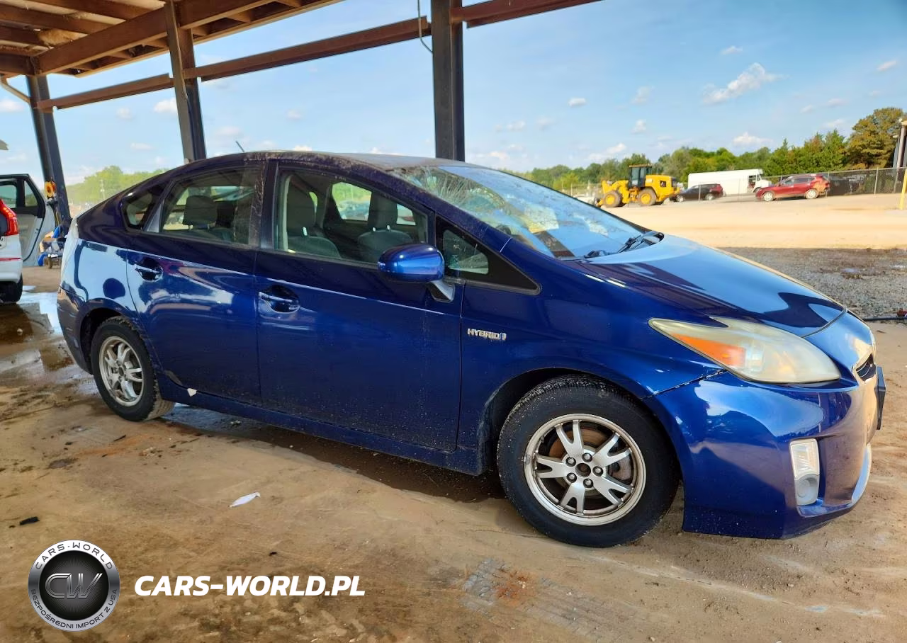2011 Toyota Prius Three VIN:JTDKN3DU1B5369710 - 4