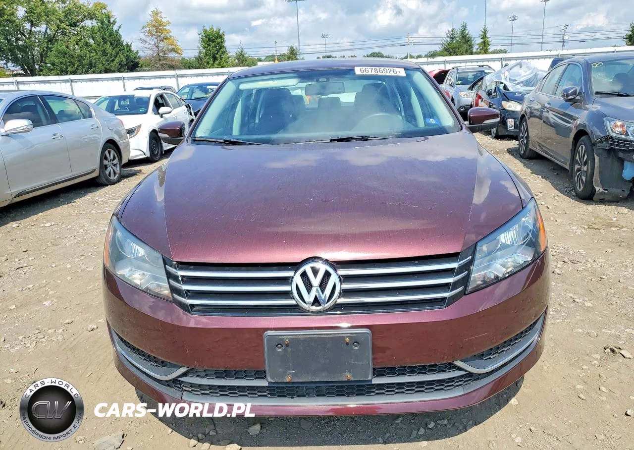 2013 Volkswagen Passat Se VIN:1VWBP7A31DC059792 - 5