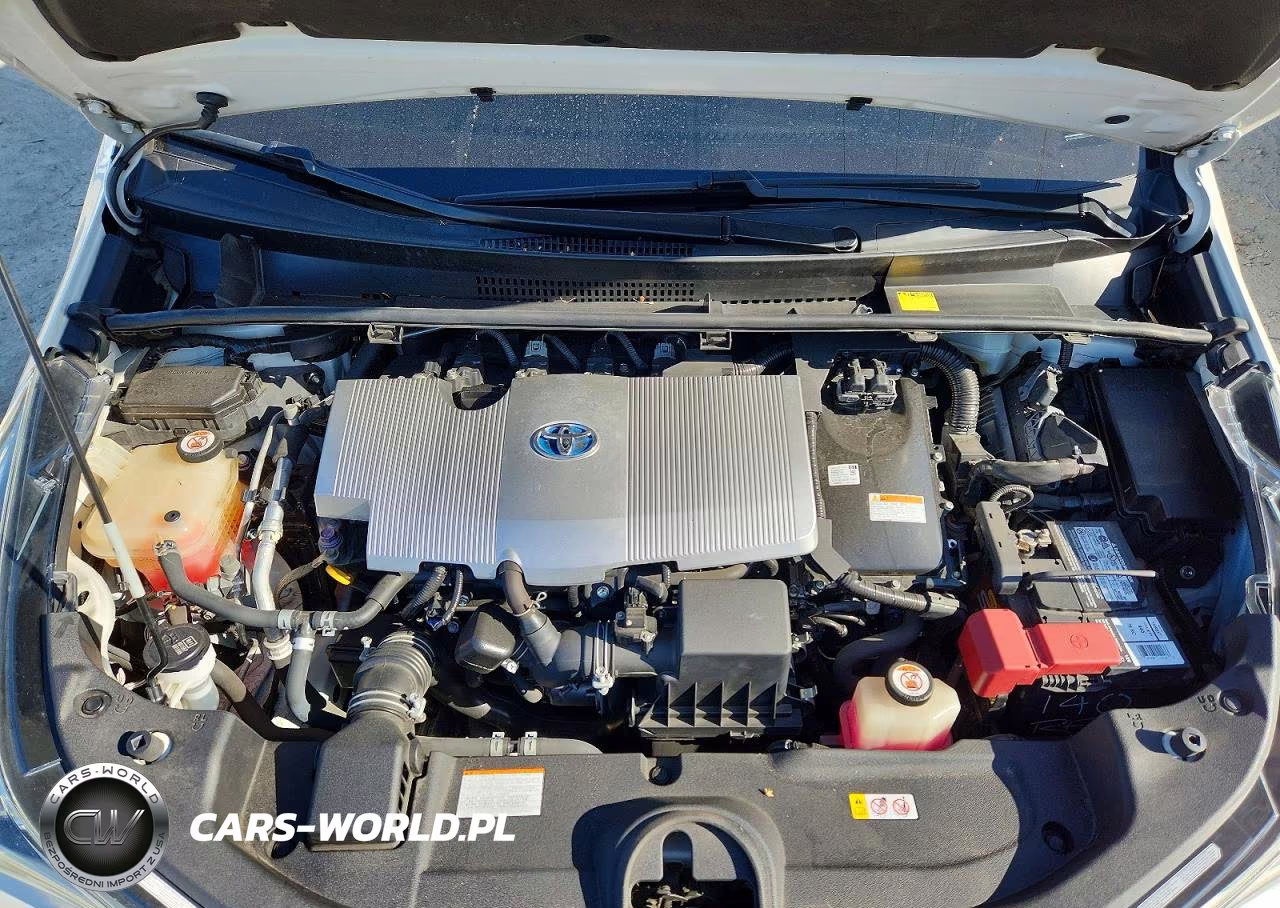 2018 Toyota Prius Three Touring VIN:JTDKARFU4J3063591 - 12