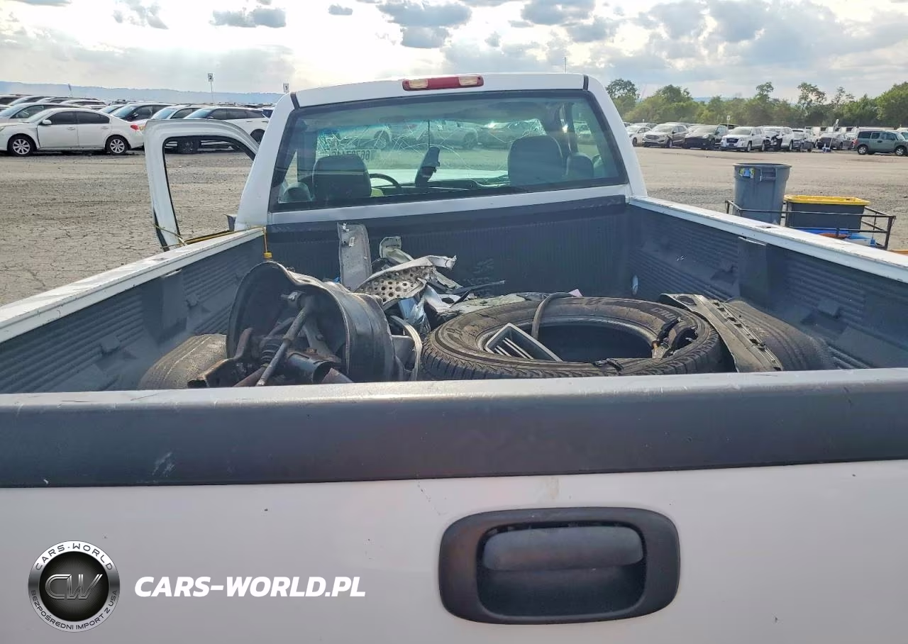 2003 GMC New Sierra C1500 VIN:1GTEC14X33Z272066 - 10